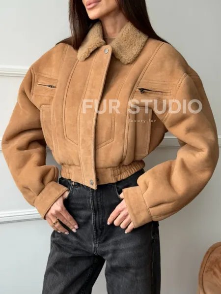 Зимняя женская дубленка - бомбер - фото 3