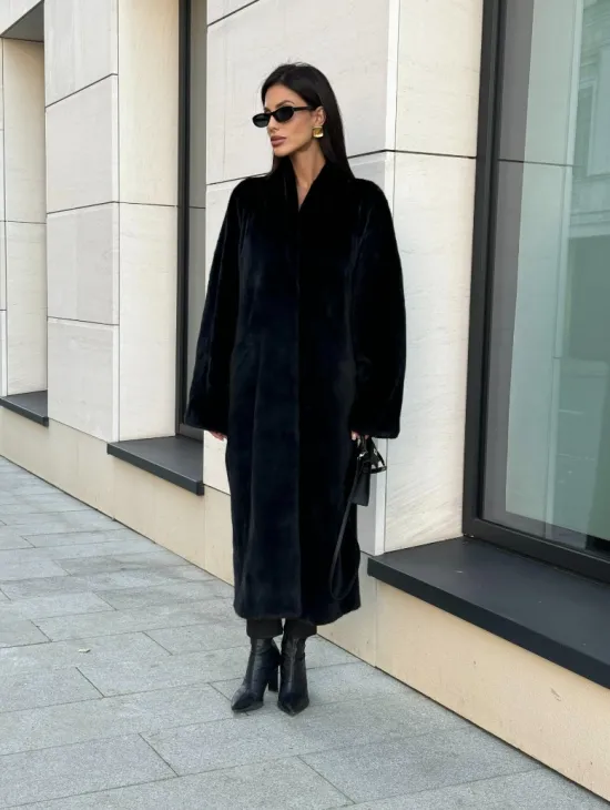 Меховое пальто из аукционного меха норки SAGA FURS, V-образный воротник - фото 4