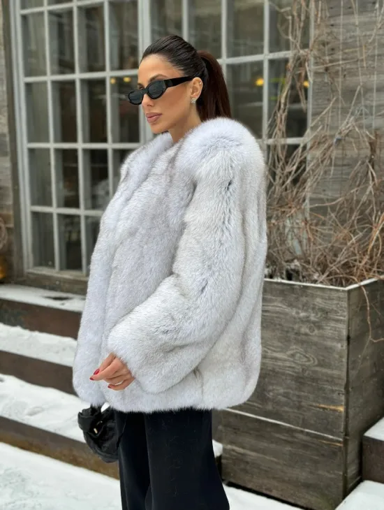 Песцовая шуба вертикального цельного кроя из меха песца - фото 3