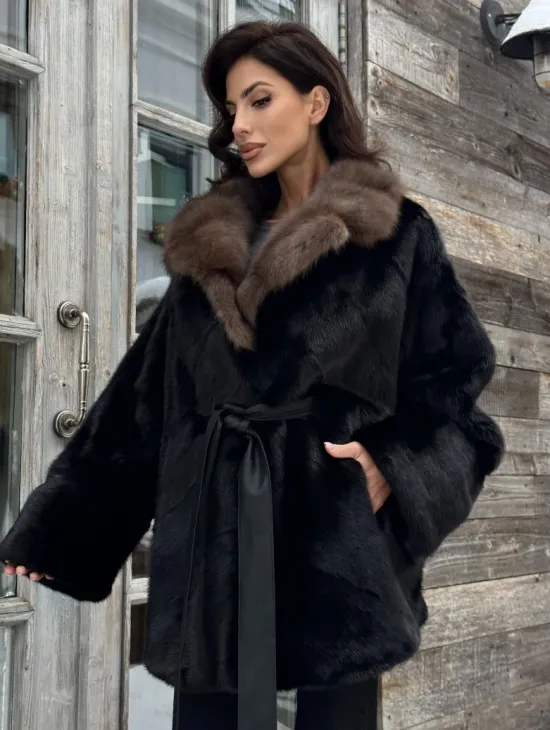Черная шуба из норки с английским воротником из куницы - фото 5