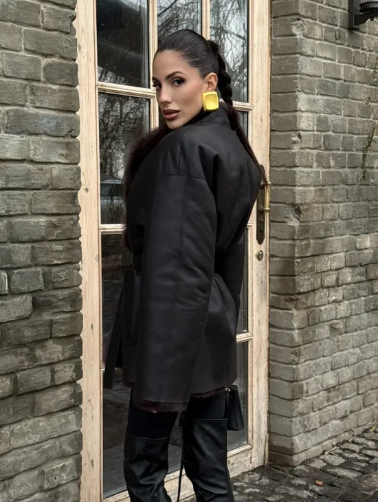 Двухсторонняя женская дубленка из итальянской тосканы Brown - фото 12