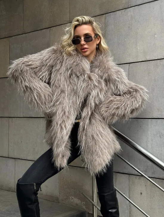 Полушубок из енота с английским воротником - фото 8