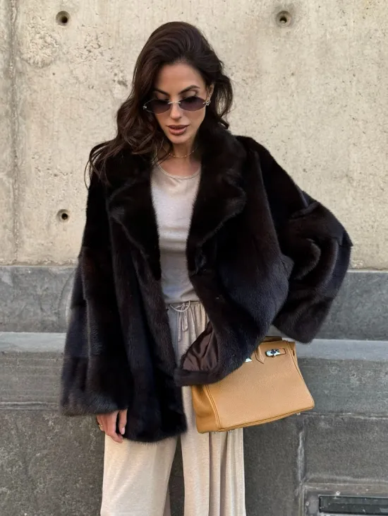 Норковая шуба в цвете махагон - фото 5