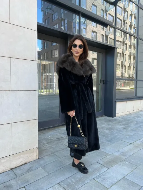 Норковая шуба с капюшоном из куницы -  BlackGlama - фото 7