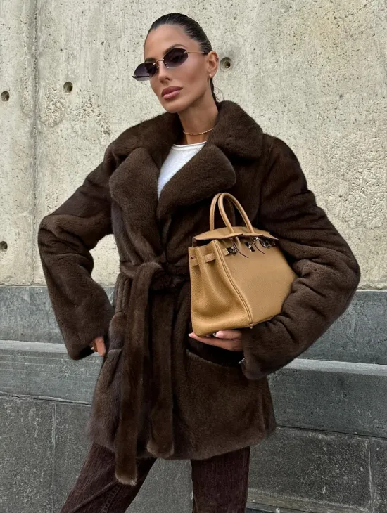 Шуба из скандинавской норки VELVET - цвет соболь - фото 4