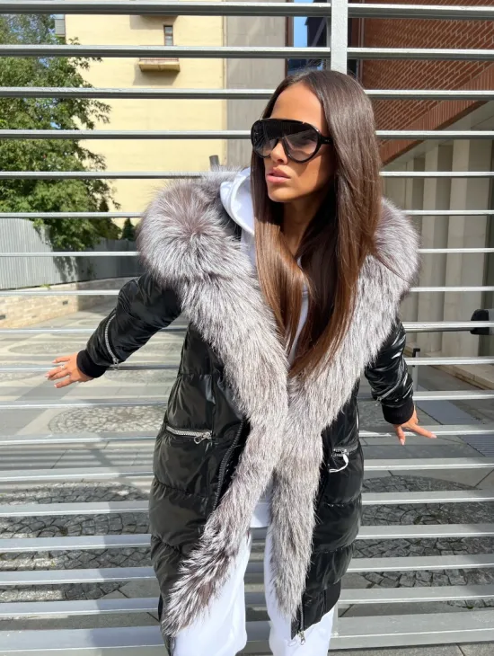 Пуховое пальто с меховым капюшоном из чернобурой лисы - фото 1