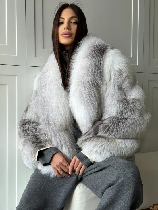 Полушубок из белой лисы, рукава - косички - фото 3