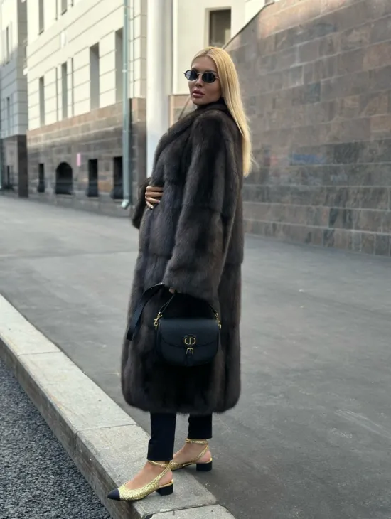 Шуба из баргузинского соболя - цельного кроя - фото 5